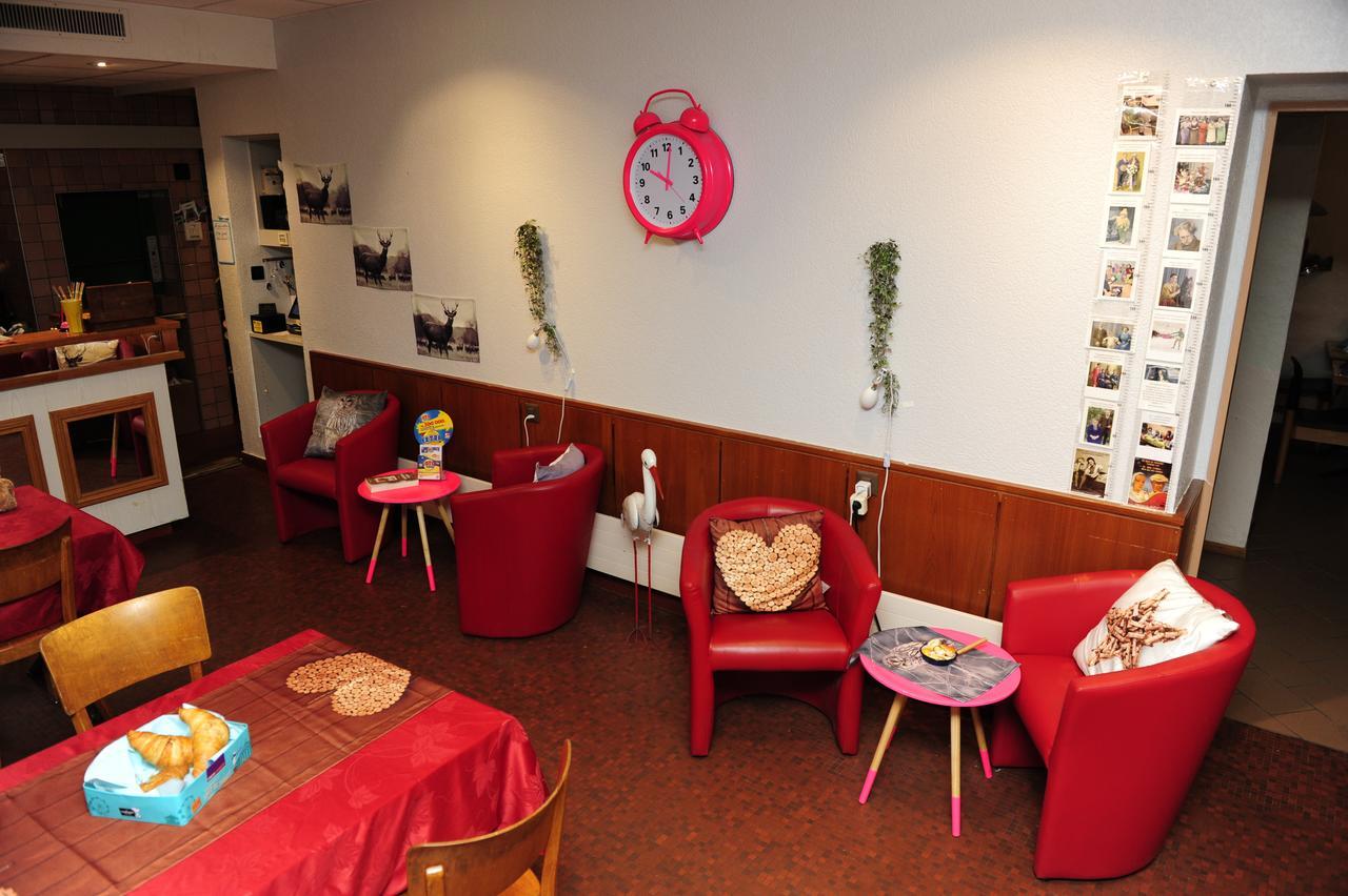 Hotel Restaurant Au Chasseur Orbe Eksteriør billede